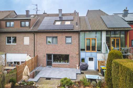Gartenansicht Gartenansicht - Zweifamilienhaus in 52134 Herzogenrath mit 195m² kaufen