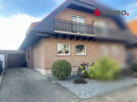 Front_1 bearbeitet - Doppelhaushälfte in 52499 Baesweiler mit 129m² kaufen