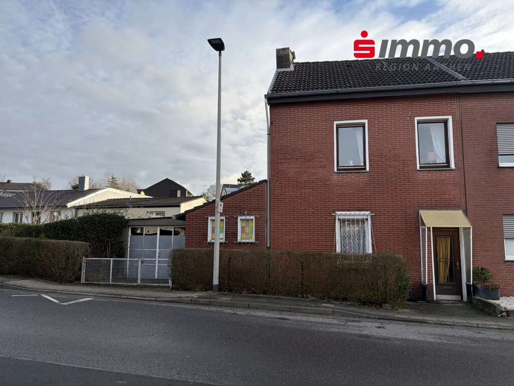 Front - Einfamilienhaus in 52134 Herzogenrath mit 66m² kaufen