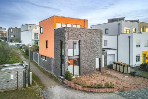 Frontansicht Frontansicht - Einfamilienhaus in 52078 Aachen mit 170m² kaufen