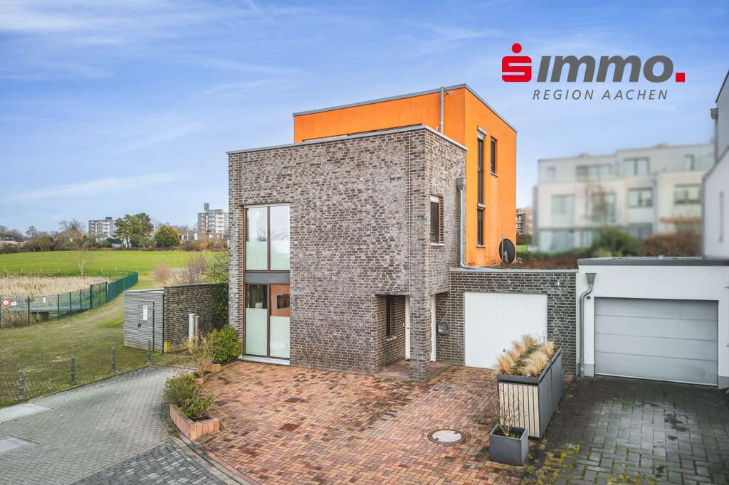 Titelbild Titelbild - Einfamilienhaus in 52078 Aachen mit 170m² kaufen