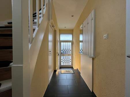 Diele - Einfamilienhaus in 52134 Herzogenrath mit 120m² kaufen