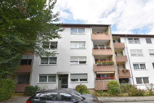Straßenansicht - Etagenwohnung in 52078 Aachen mit 83m² günstig kaufen