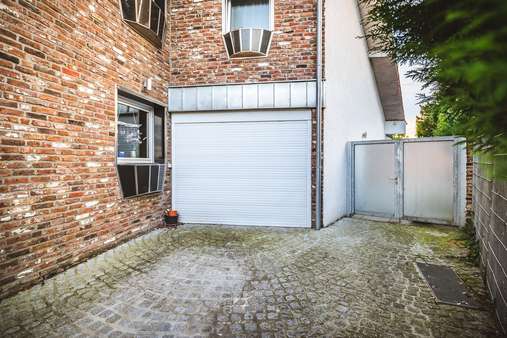 Garage - Einfamilienhaus in 52134 Herzogenrath mit 156m² günstig kaufen