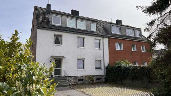 Frontansicht  - Mehrfamilienhaus in 52222 Stolberg mit 202m² als Kapitalanlage kaufen