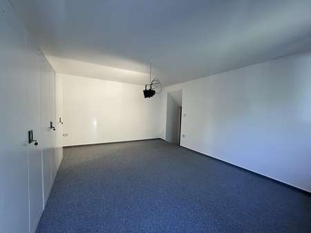 Büro bzw. Lagerraum EG - Wohn- / Geschäftshaus in 52134 Herzogenrath mit 130m² als Kapitalanlage kaufen