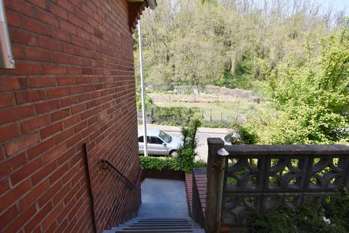 Treppenaufgang - Einfamilienhaus in 52477 Alsdorf mit 87m² kaufen