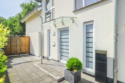 EG Eingang - Einfamilienhaus in 52134 Herzogenrath mit 235m² kaufen