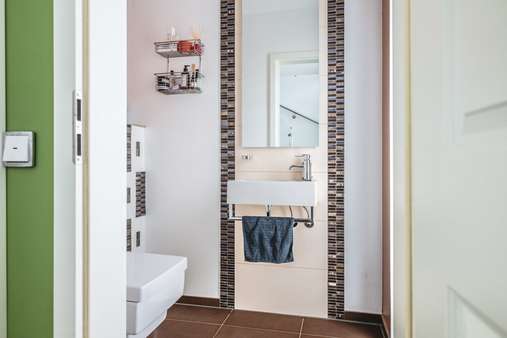 EG Gäste-WC - Einfamilienhaus in 52134 Herzogenrath mit 235m² kaufen