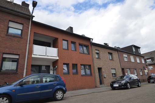 Straßenansicht - Mehrfamilienhaus in 52134 Herzogenrath mit 187m² als Kapitalanlage kaufen