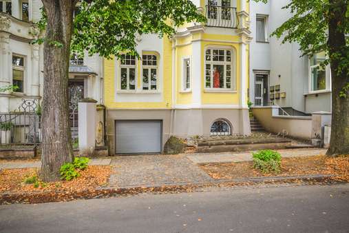 Straßenseite - Zweifamilienhaus in 52249 Eschweiler mit 231m² kaufen