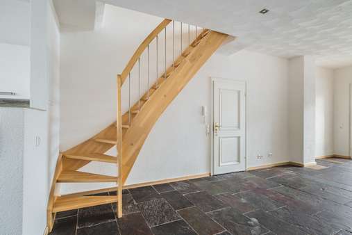 Wohnraum - Etagenwohnung in 52223 Stolberg mit 80m² kaufen