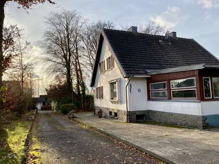 Seitenansicht - Einfamilienhaus in 52156 Monschau mit 164m² kaufen