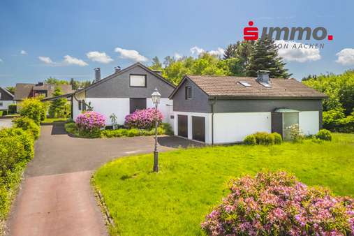 Zufahrt - Einfamilienhaus in 52152 Simmerath mit 177m² kaufen