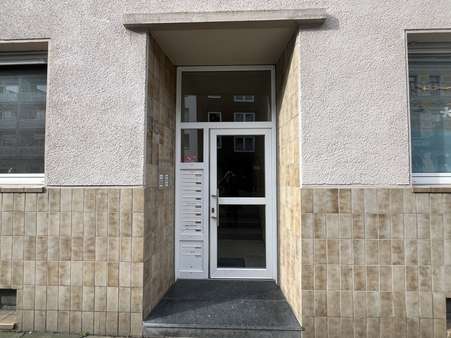 Eingang - Etagenwohnung in 52070 Aachen mit 80m² kaufen