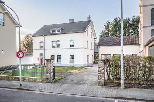 Vorderansicht - Wohn- / Geschäftshaus in 52134 Herzogenrath mit 272m² als Kapitalanlage kaufen