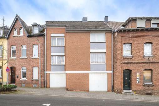 Straßenansicht - Einfamilienhaus in 52134 Herzogenrath mit 128m² kaufen