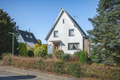 Frontansicht - Einfamilienhaus in 52152 Simmerath / Lammersdorf mit 118m² kaufen