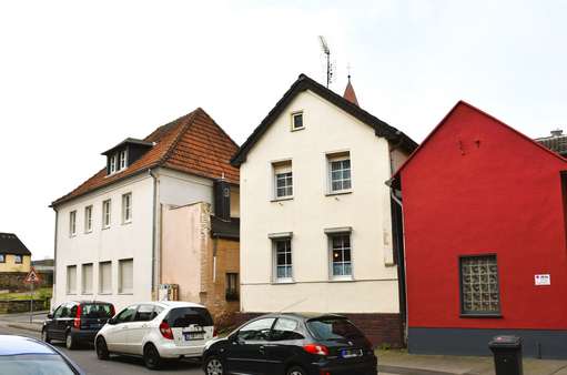 Frontansicht - Einfamilienhaus in 52249 Eschweiler mit 47m² kaufen