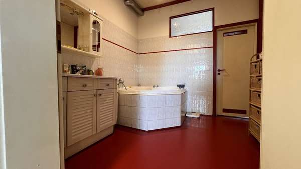 Badezimmer OG - Zweifamilienhaus in 52223 Stolberg (Rheinland) mit 180m² kaufen