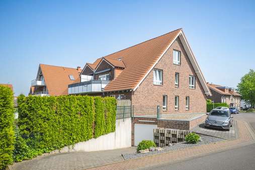 Seitenansicht - Etagenwohnung in 52499 Baesweiler mit 92m² kaufen
