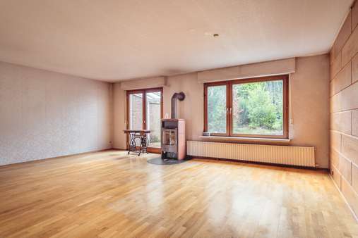 Wohnzimmer - Einfamilienhaus in 52076 Aachen mit 116m² kaufen