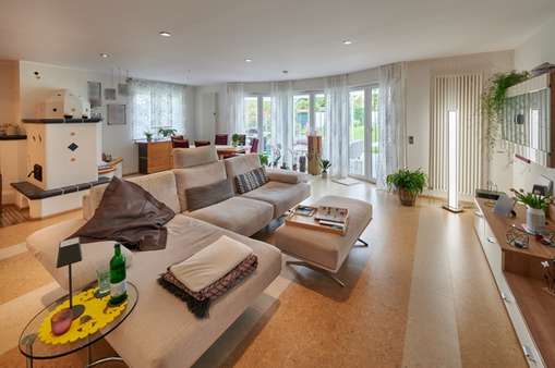 Wohnzimmer  - Haus in 52349 Düren mit 228m² kaufen