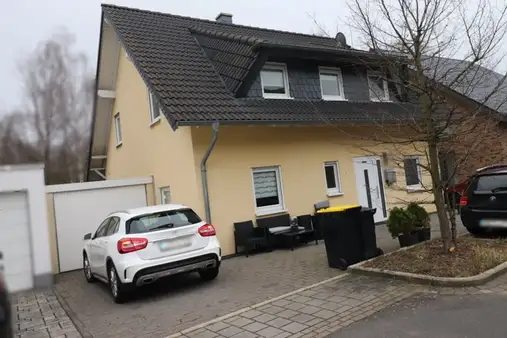 Tolles und junges Einfamilienhaus in Düren - Rölsdorf