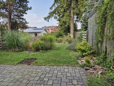 Garten Haus rechts Garten Haus rechts - Zweifamilienhaus in 53909 Zülpich-Geich mit 212m² kaufen