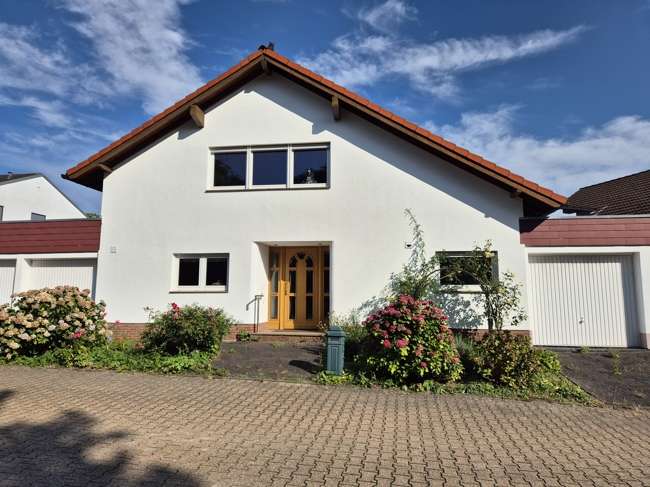 Straßenansicht - Einfamilienhaus in 52393 Hürtgenwald-Gey mit 184m² kaufen