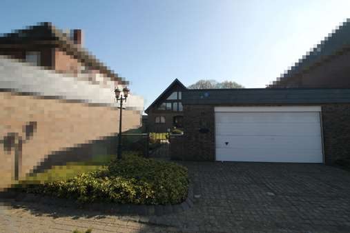 Einfahrt - Einfamilienhaus in 52441 Linnich-Ederen mit 211m² kaufen