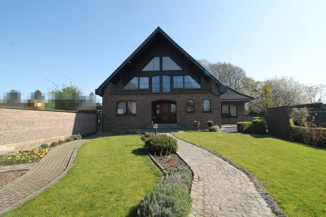 Zuwegung zum Haus - Einfamilienhaus in 52441 Linnich-Ederen mit 211m² kaufen