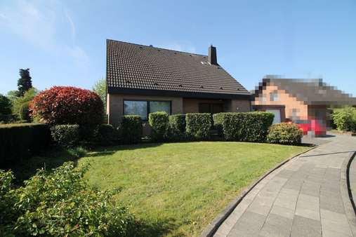 Straßenansicht - Einfamilienhaus in 52441 Linnich mit 166m² kaufen