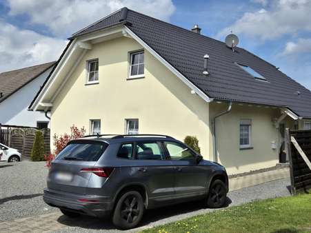 Straßenansicht - Zweifamilienhaus in 52393 Hürtgenwald-Gey mit 194m² kaufen