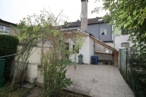 Gepflegtes Einfamilienhaus mit Garten
