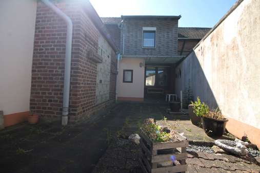 Terrasse Terrasse - Reihenmittelhaus in 52441 Linnich-Gevenich mit 137m² kaufen