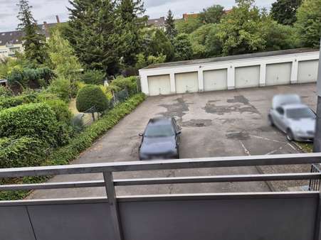 Blick vom Balkon Blick vom Balkon - Etagenwohnung in 52351 Düren mit 64m² kaufen