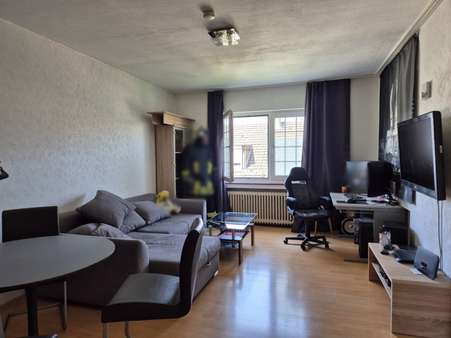 Wohnzimmer Wohnzimmer - Etagenwohnung in 52351 Düren mit 72m² kaufen