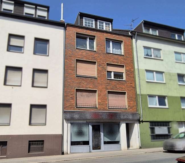 Straßenansicht Straßenansicht - Etagenwohnung in 52351 Düren mit 72m² kaufen