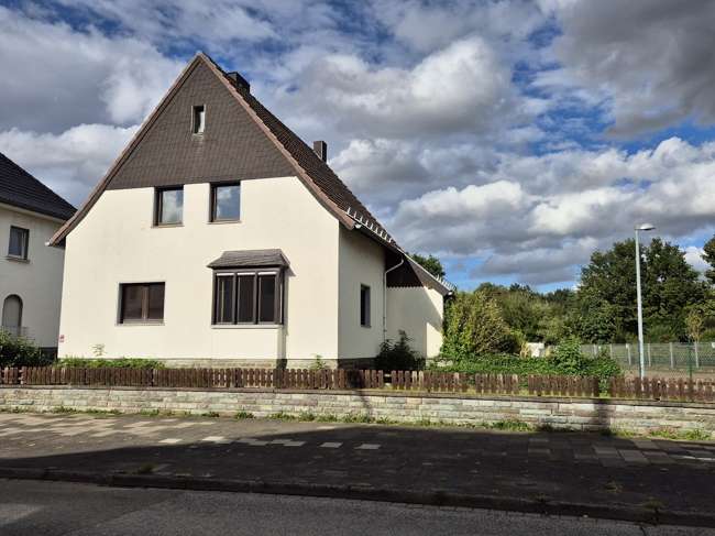 Straßenansicht Straßenansicht - Einfamilienhaus in 52355 Düren-Rölsdorf mit 115m² kaufen