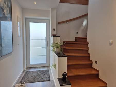 Diele/Treppe Dachgeschoss Diele/Treppe Dachgeschoss - Etagenwohnung in 52393 Hürtgenwald-Großhau mit 86m² kaufen