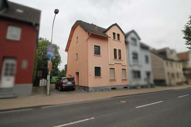 Straßenansicht - Haus in 52249 Eschweiler mit 152m² kaufen