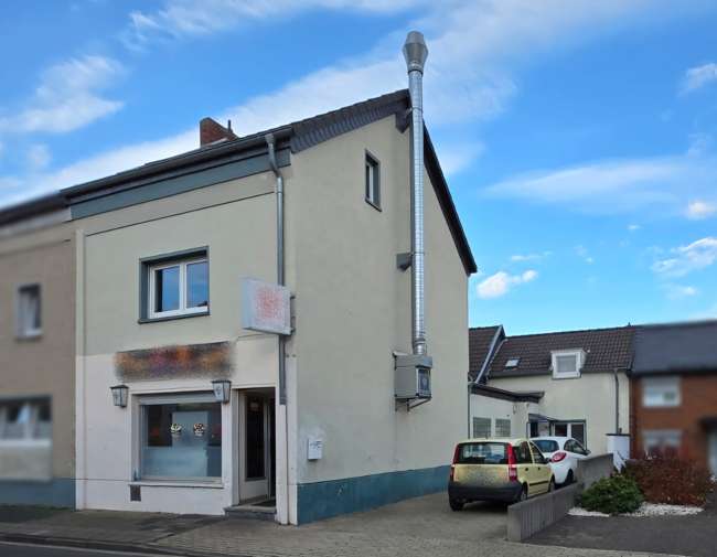 Straßenansicht Straßenansicht - Haus in 52372 Kreuzau-Winden mit 127m² kaufen