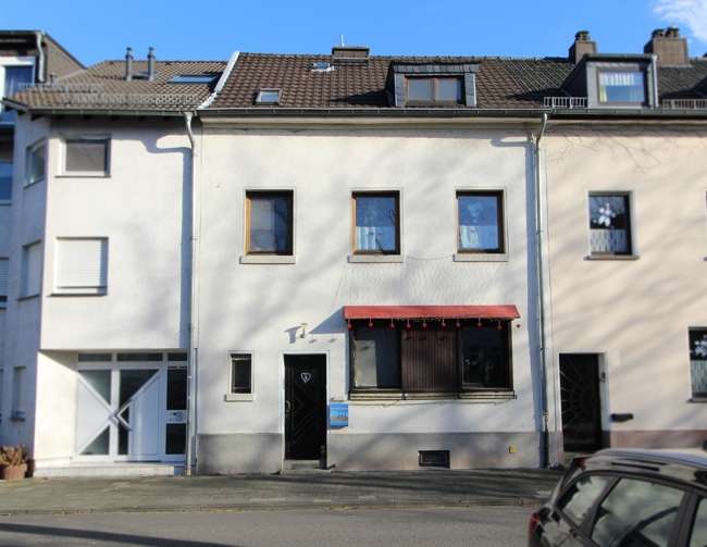 Straßenansicht fertig - Reihenmittelhaus in 52372 Kreuzau mit 112m² günstig kaufen