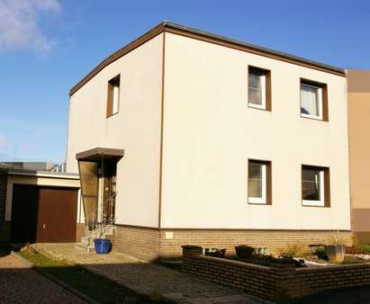 Seitenansicht - Doppelhaushälfte in 52457 Aldenhoven mit 84m² günstig kaufen