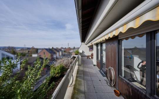 Dachterrasse gesamt - Etagenwohnung in 52355 Düren mit 120m² günstig kaufen