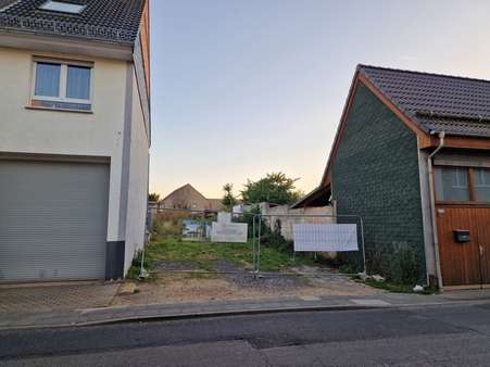 Straßenansicht - Grundstück in 53881 Euskirchen-Kuchenheim mit 452m² kaufen