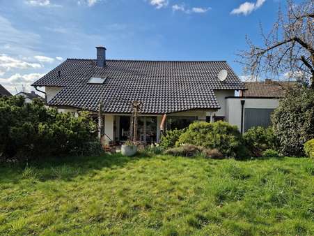 Gartenansicht - Einfamilienhaus in 52441 Linnich mit 168m² kaufen