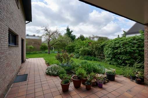 Gartenblick v. d. Terrasse - Einfamilienhaus in 52428 Jülich mit 200m² kaufen