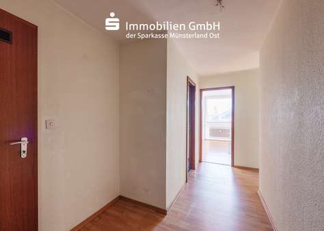Flur - Dachgeschosswohnung in 48165 Münster mit 64m² kaufen